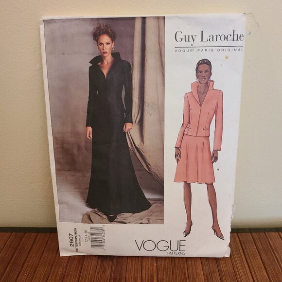 Vintage Vogue Guy Laroche/Tom and Linda Platt Patterns - Picture 2 of 10